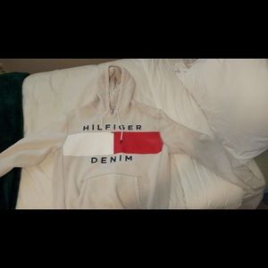 Grey Tommy Hilfiger Hoodie